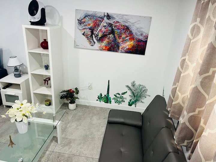 Cozy Studio “A” Miami City - Miami, FL