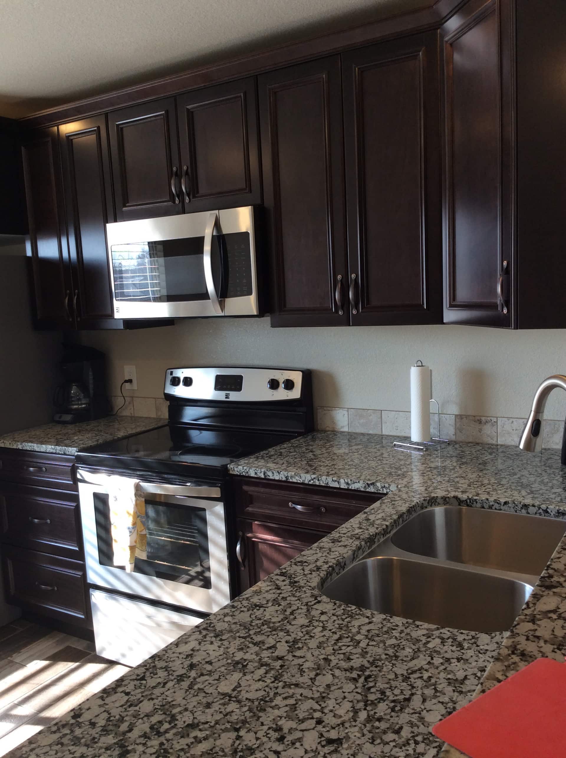 Entire Apt centrally located w/parking&selfcheckin