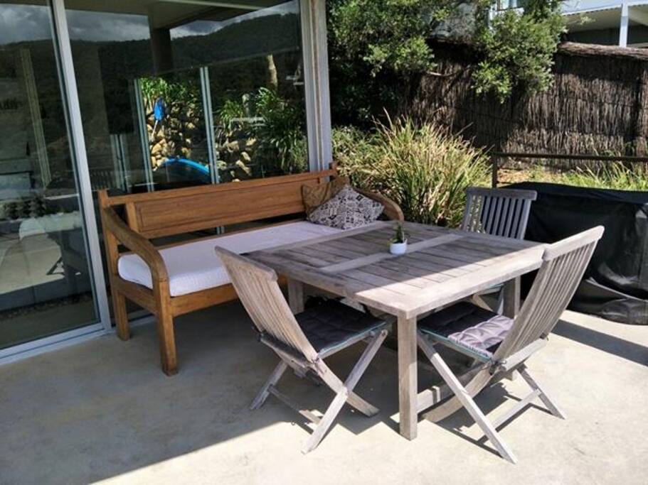 Outdoor setting and day bed