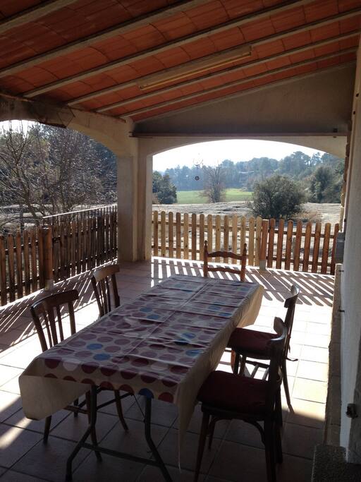 *Porch
*Porxo