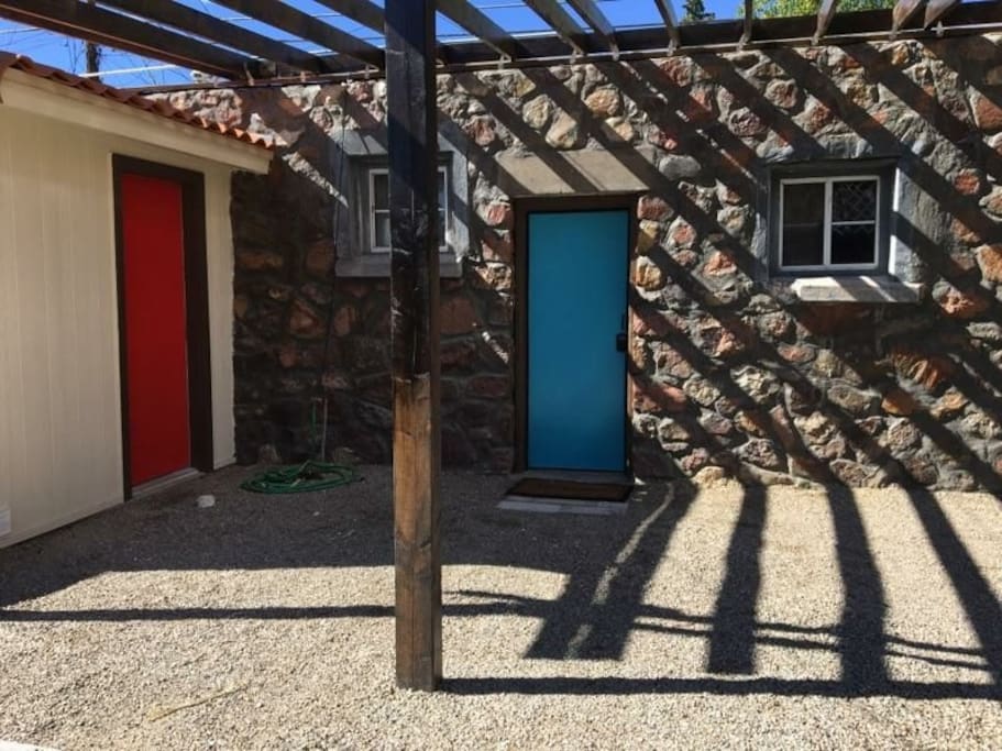 Pergola to enjoy a quiet morning or evening with coffee and reading