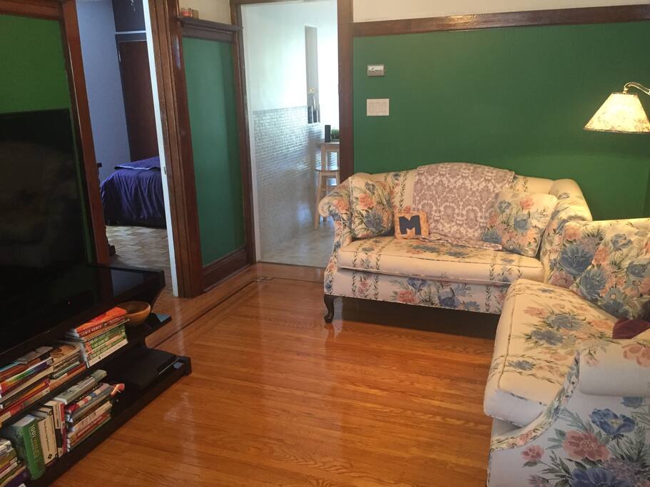 living room with netflix access