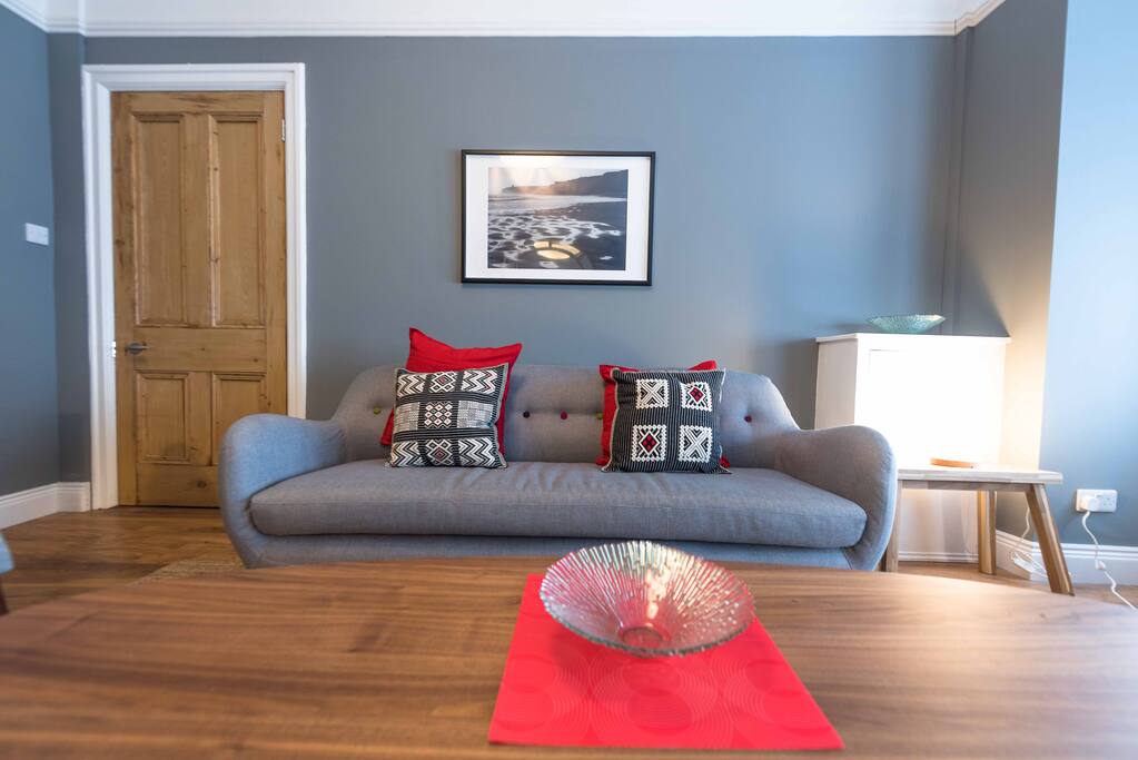 Living Room / Lounge