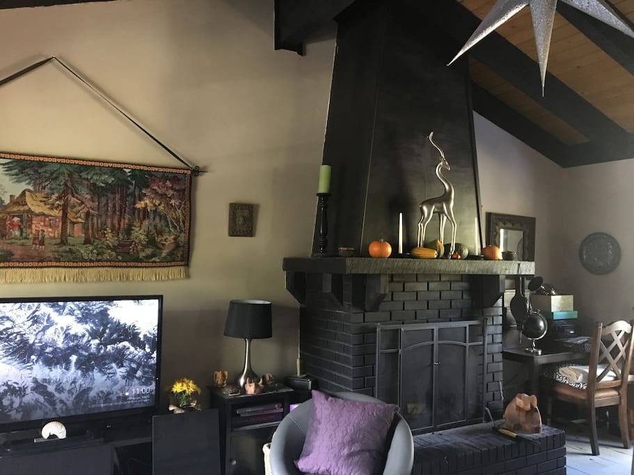 Has a woodburning fireplace.