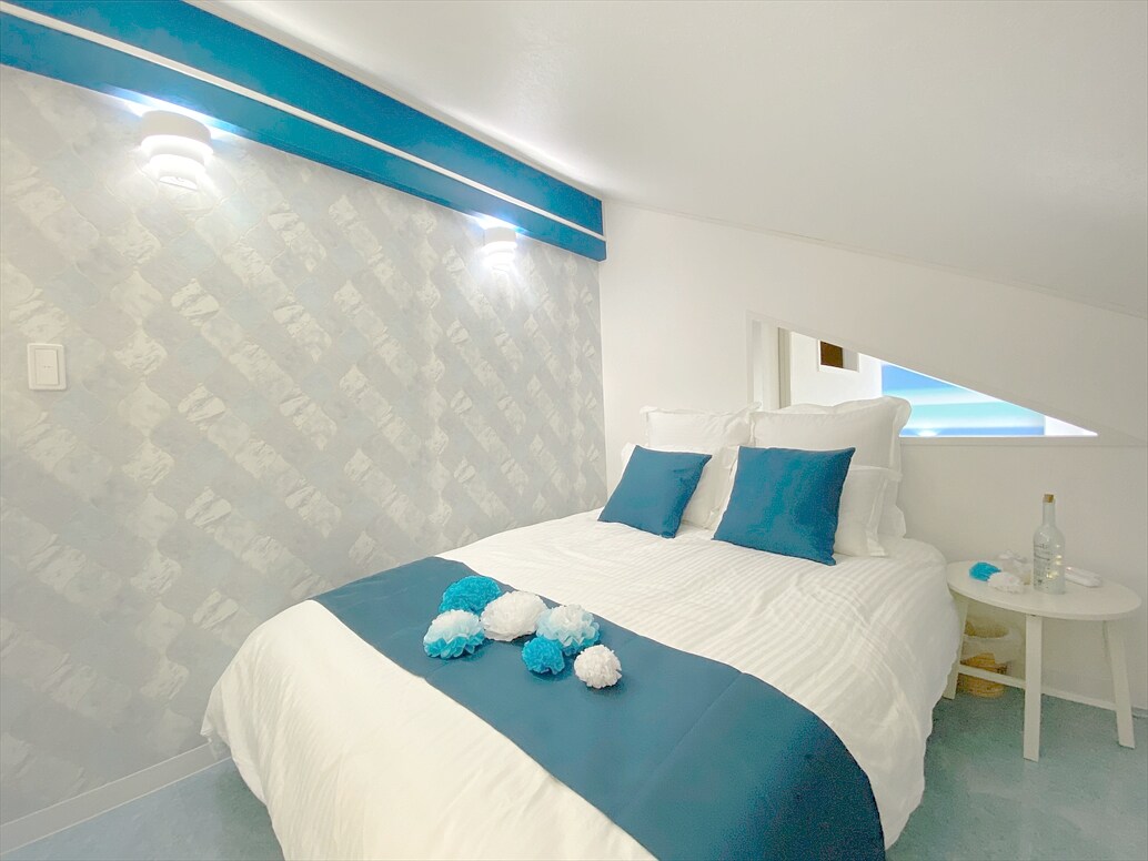 Duket si një bazë sekrete!Dhomë gjumi në loft♪
* Ki kujdes kur përdor vilën, lart e poshtë në dhomën e krevatit në loft