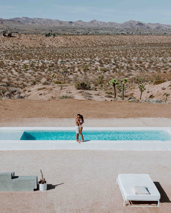 Le Chacuel + Spa Houses for Rent in Yucca Valley, California, United