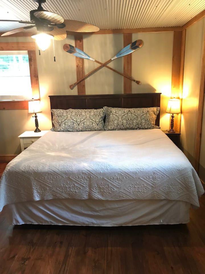 12 Best PetFriendly Cabins Near Guntersville Lake, Alabama, USA