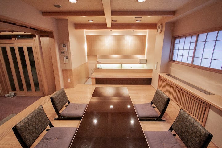 qもok 見たことない超豪邸で大浴場付き 仲間や家族で最高の思い出を 最大14名 駐車場2台 A無料 借りられる一軒家 札幌市南区 北海道 日本 qもok 見たことない超豪邸で大浴場付き 仲間や家族で最高の思い出を 最大14名 駐車場2台 A無料 借りられる一軒家 札幌市南区 北海道 日本