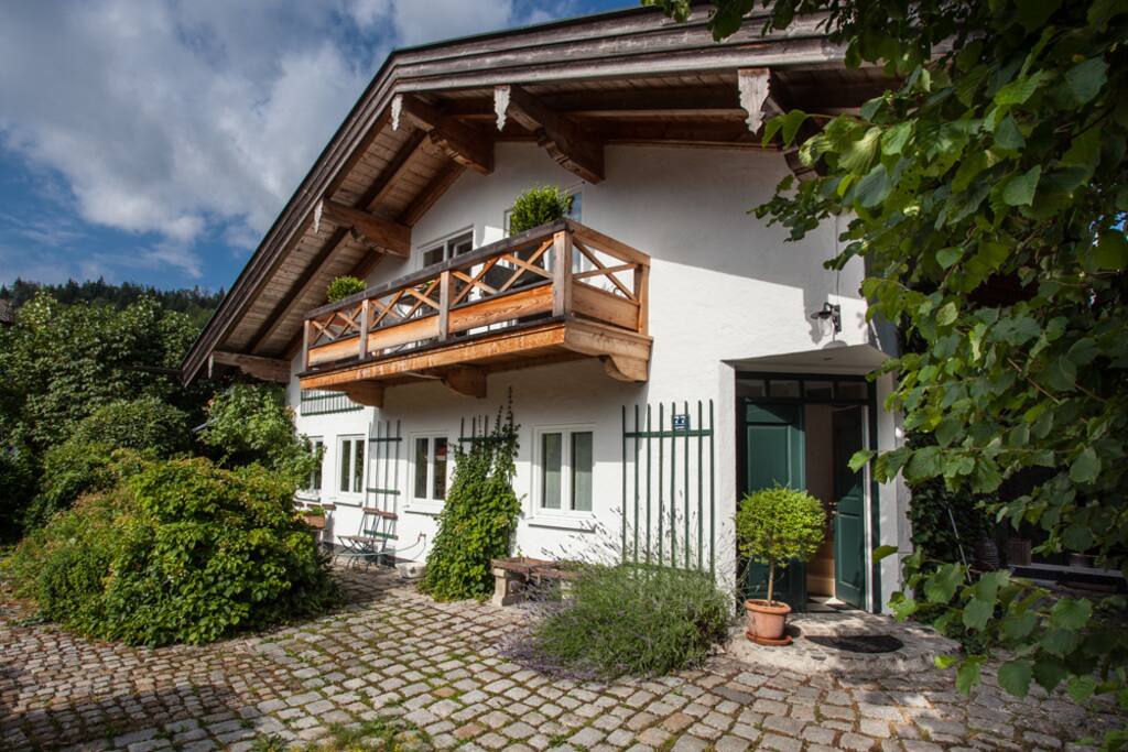 Exterior View of the house and the appartment