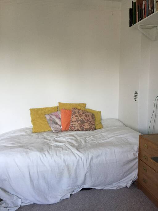 Dobbeltdyne + to puder
Double duvet + two pillows