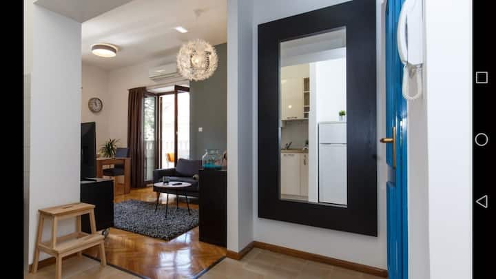 Peacock 2 - Fresh Apartment With Cute Balcony - Split