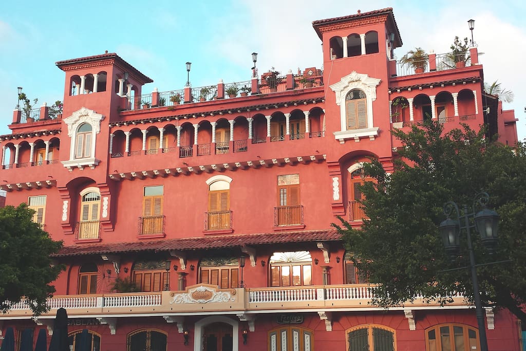 The last 5* hotel built before the indepence from Colombia, it presents mudejar styles and hosts our executive suites.