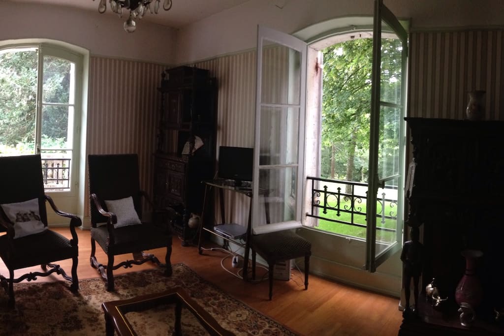 Salon, sur le parc