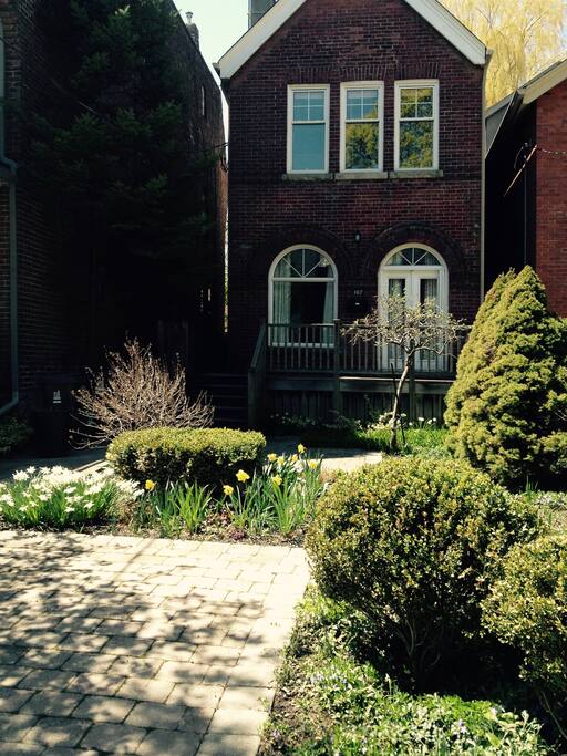 162 Howland Avenue in the Annex. Built 1906. Central — walking distance from 3 subway stations on two lines — yet quiet.