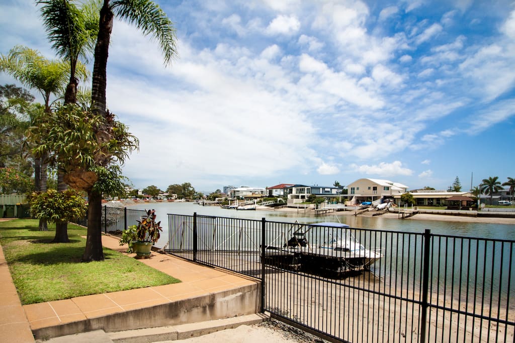 Waterfront bliss on Biggera Creek