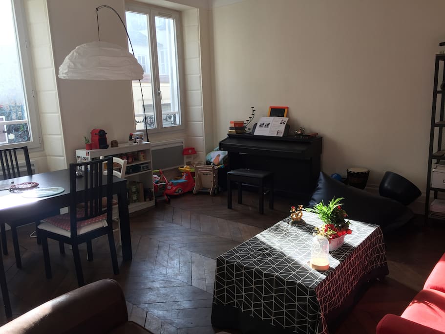 Salon/ salle à manger en commun