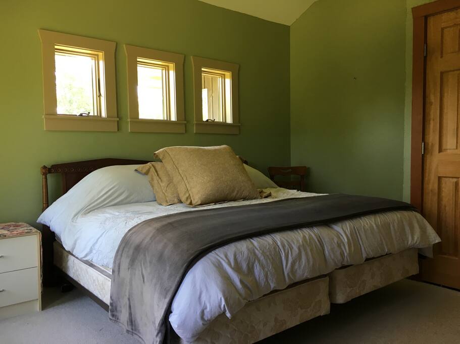 King Bedroom