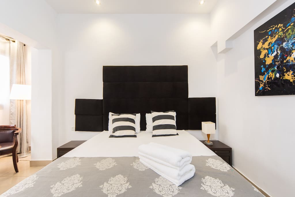 King size bed