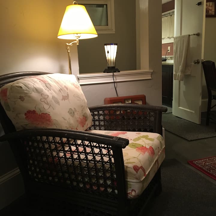 A Travelers Stateroom - Private Entrance 3m To Dt - Athens, GA