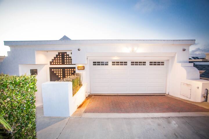 5 Story Silicon Beach Home w/ Spa Sauna GameRoom gallery image 2