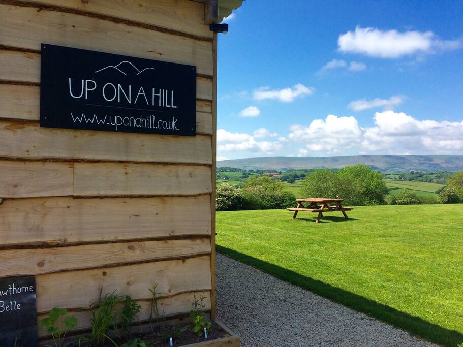 A unique location to escape to the countryside, with a large fully fitted uncovered outside kitchen and proper toilets and showers.