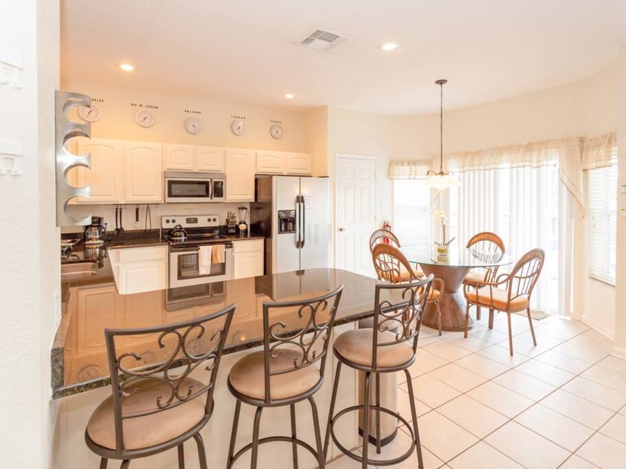 Sweet Home Vacation Disney Rentals Vacation Homes Florida Orlando Windsor Hill Resort (kitchen)