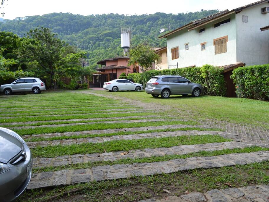 Estacionamento - 1 vaga para nossos hóspedes