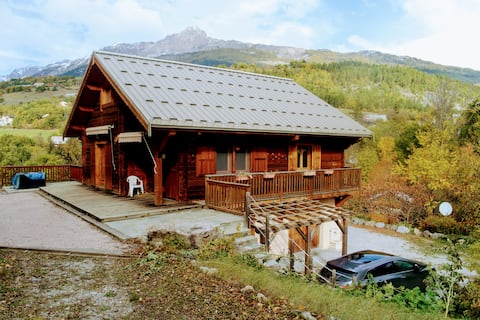 Mountain cottage: Lake, hiking and BBQ!