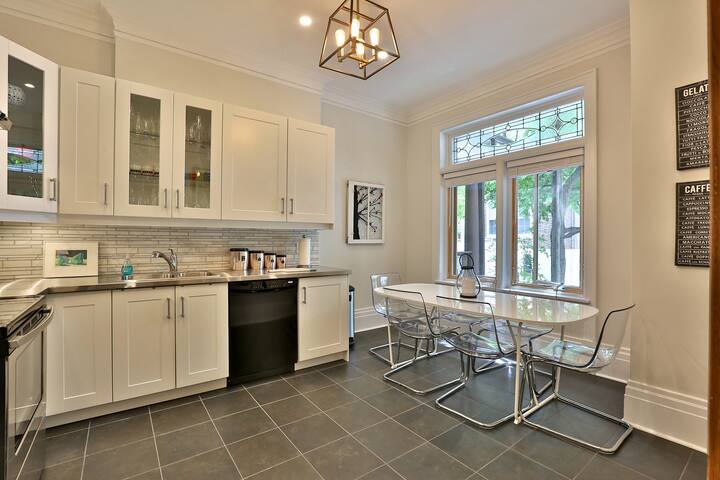 Downtown Toronto Heritage Home gallery image 5