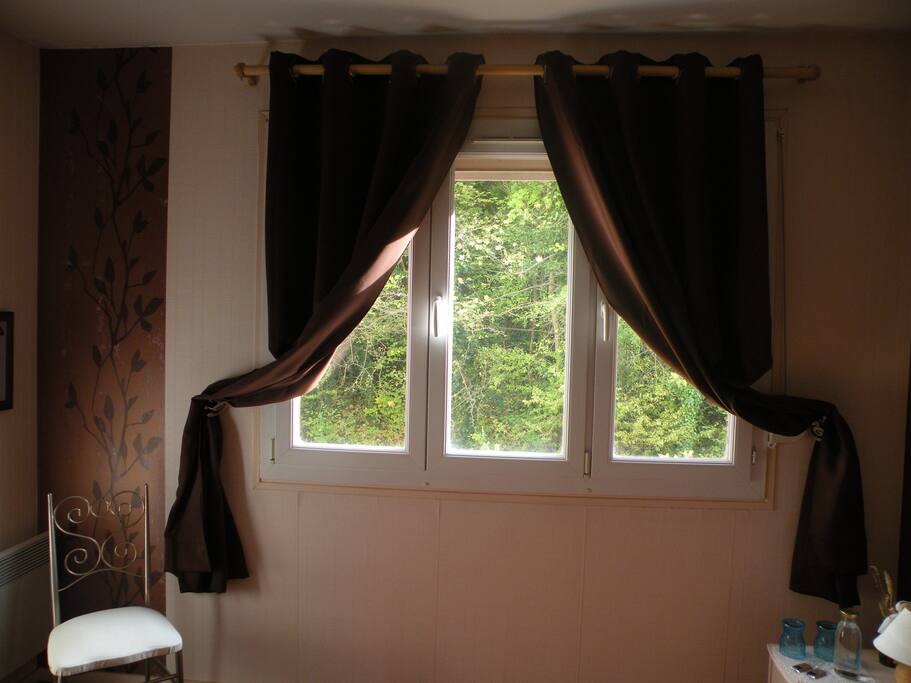 Bedroom front of the forest