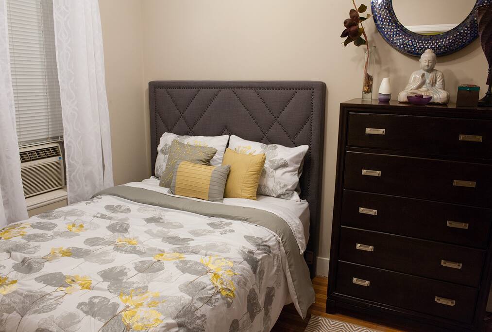 Guest Room w/ Full Size Bed