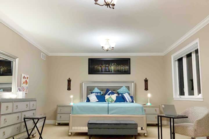 Moonstone = Camera da letto principale - •	Siamo noi.