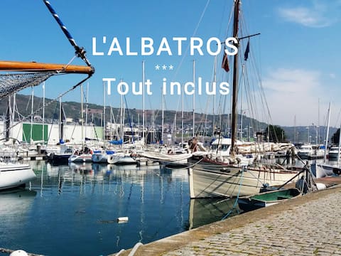 L'Albatros *** Vue sur le port de plaisance