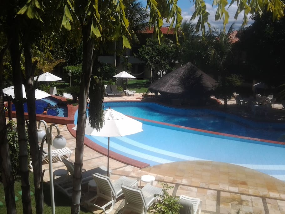 piscina infantil e adulto e hidromassagem