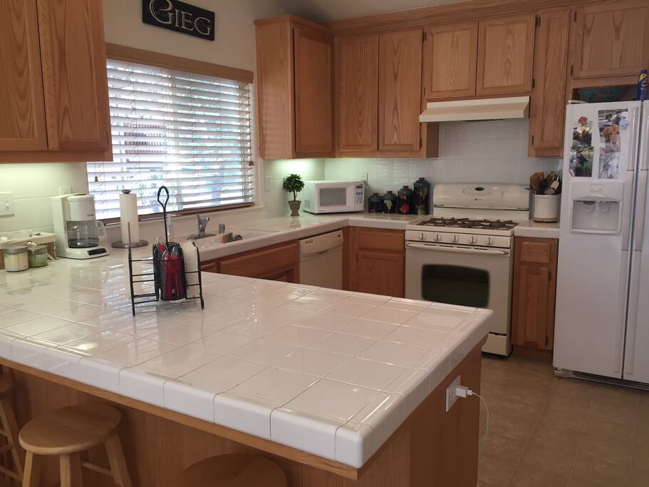 Fully equipped kitchen
