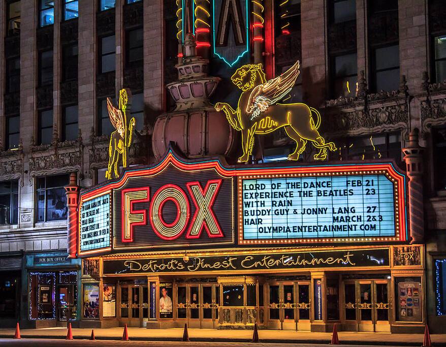 The Famous Fox 2 minute Walk
