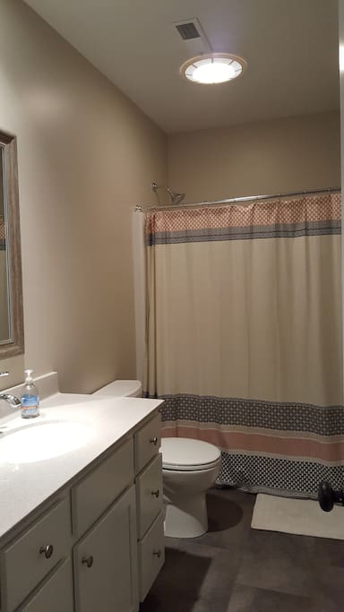 Full Bathroom