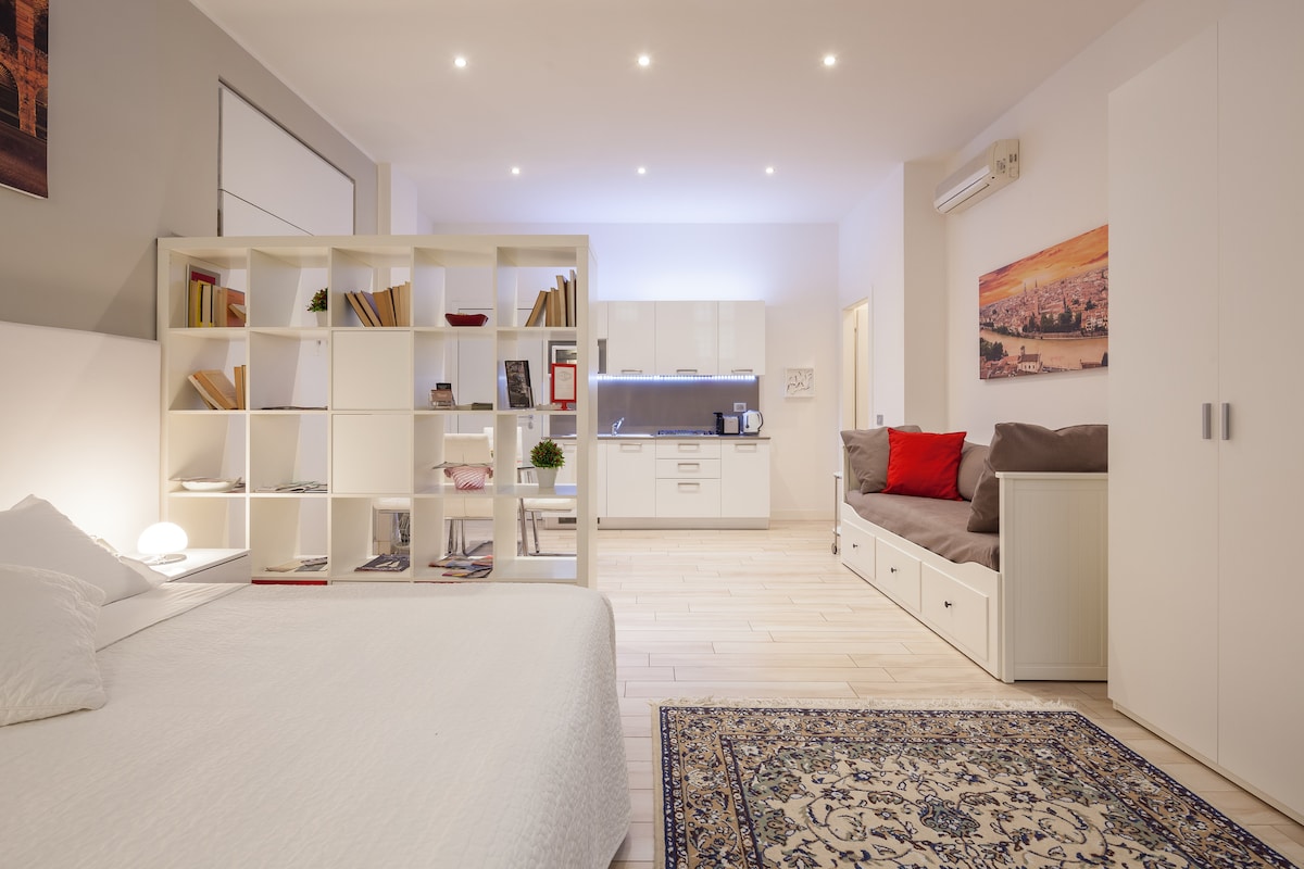 Annuncio Airbnb popolare: San Nicolò 3 - Studio a Verona