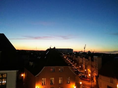 Beliebte Airbnb-Anzeige: Great 2 floor apartment with Sky Magenta Sp. ,Dzn, in Wismar