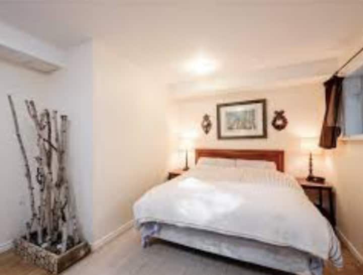 חדר שינה בקומה הראשית