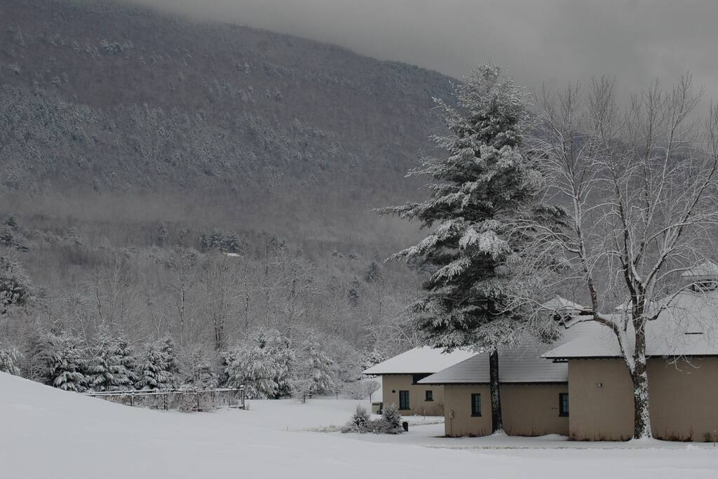 Winter Wonderland! Get ready for sledding, x-country skiing and snow shoeing - right on your doorstep!