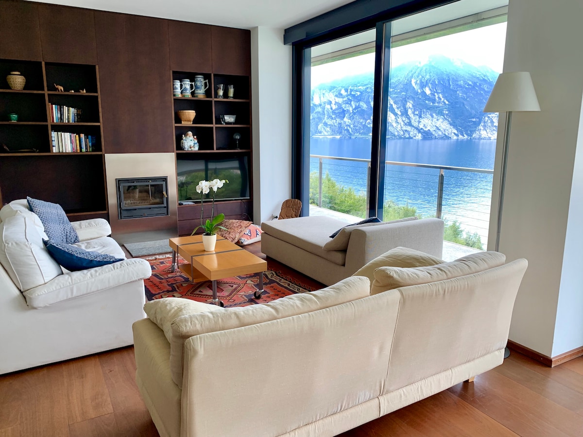 Top Airbnb: “LA VISTA” Villa with breathtaking views en Nago Torbole