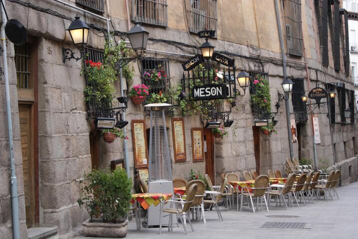 Резултат с изображение за embajadores madrid-ispanya