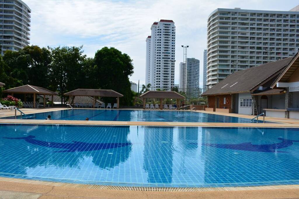swimming pool