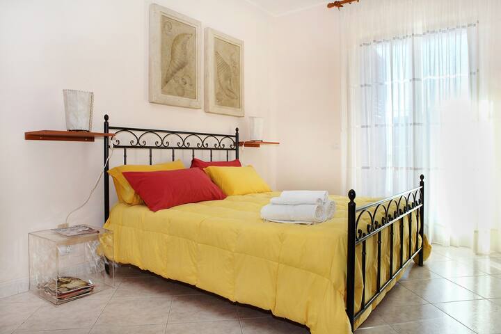 chambre avec vue sur le jardin 