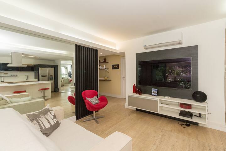 Apto Barra da Tijuca de frente pro mar gallery image 3