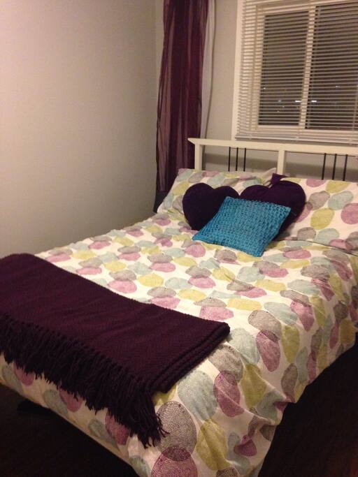 Cozy double bed.