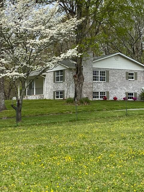 Beautiful Farm Setting near Oak Ridge/Knox/Clinton