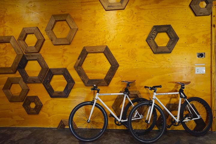 The Urban Crash.basecamp1 -Private Zen Room & Bath - Tampa, FL