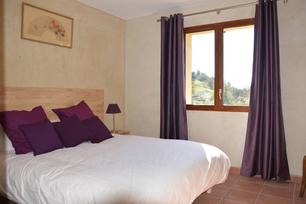 la chambre spacieuse
